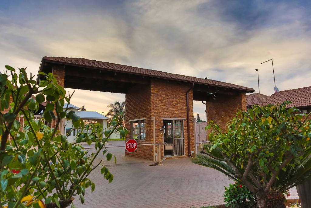 בוקסבורג Rudman Townhouses - Family Apartment מראה חיצוני תמונה